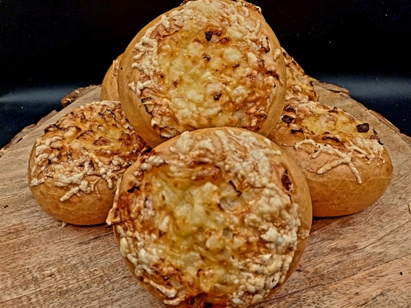 ALLE HARDE BOLLEN & CROISSANTS