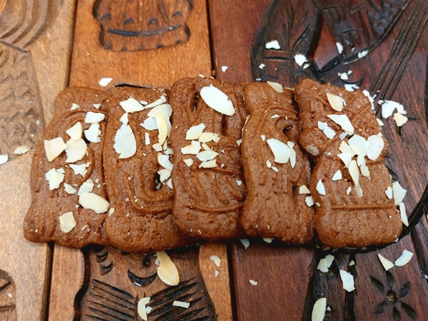 Speculaas klein met amandel (pak)